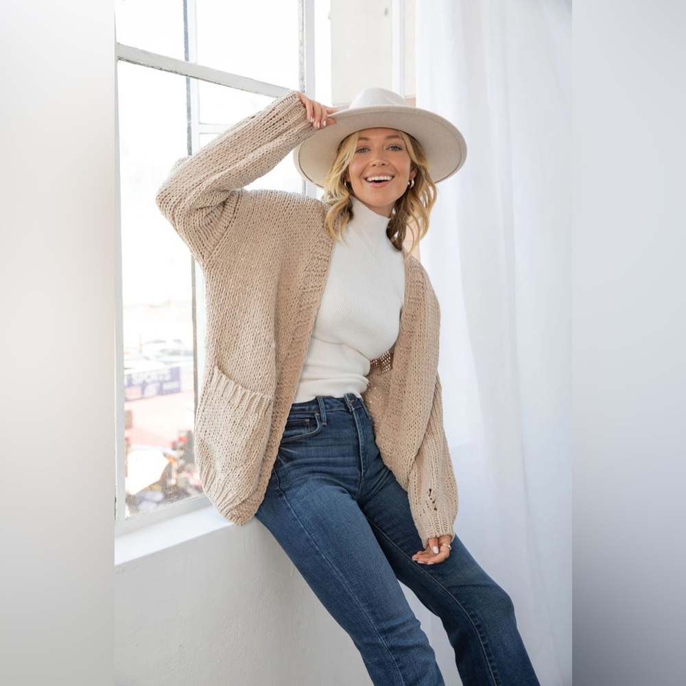 Nati - The Miracle Chunky Knit Cardigan - Taupe Size M/L